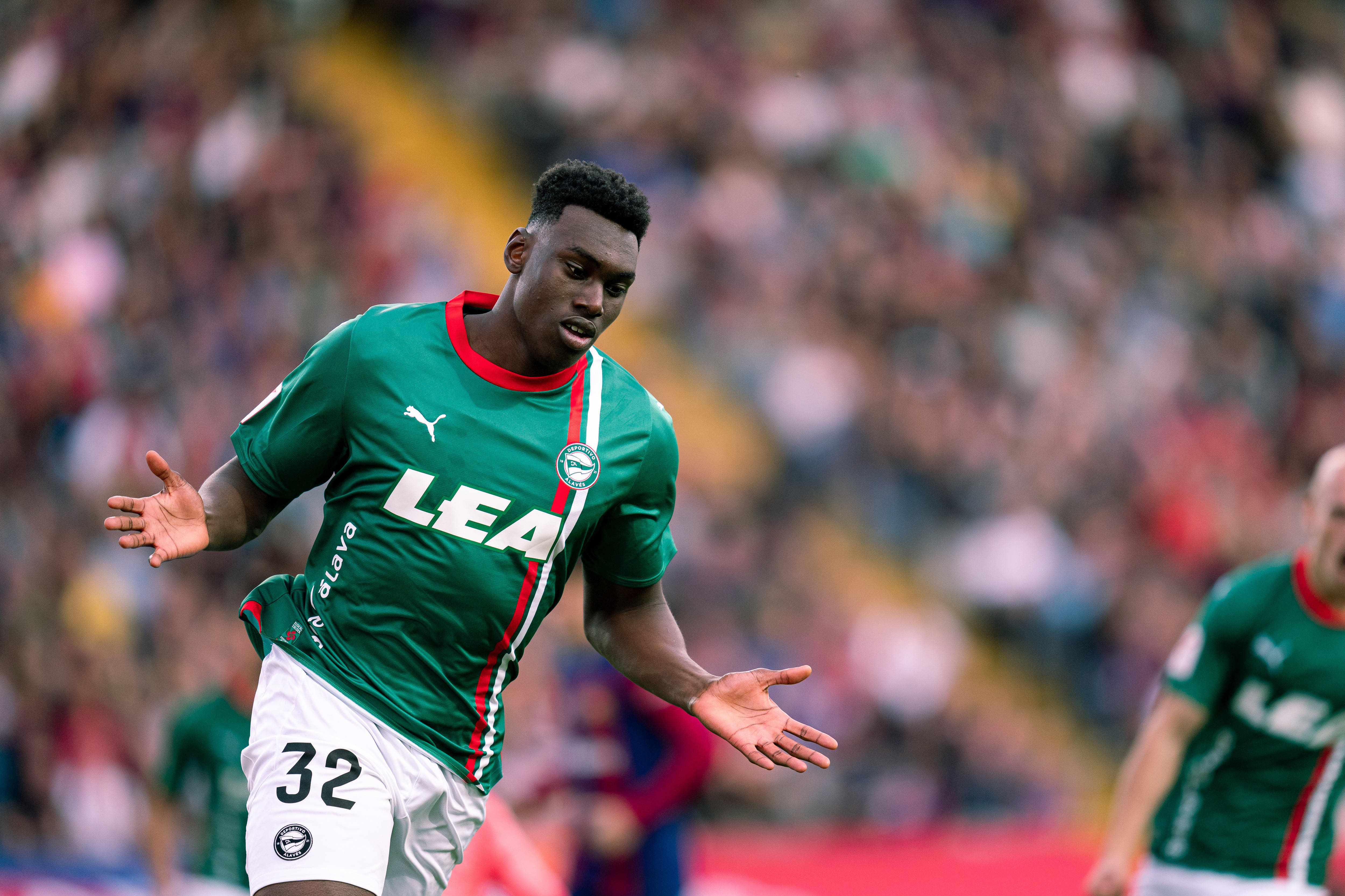 阿贾克斯发布备战花絮，冲刺阶段手感冰凉，西甲任务艰巨，身体对抗强度拉满